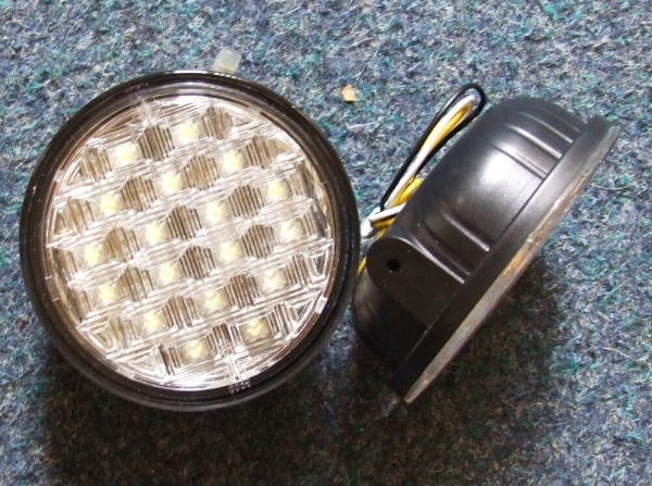 Světlo denního svícení 18 LED - kulaté 90mm, A18 DRL